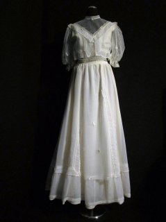 Brautkleid Nostalgie ein Pagelo Modell